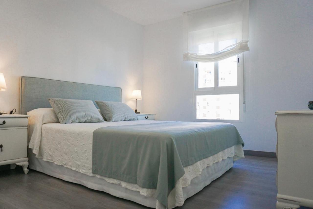 Wintowinrentals Amazing Apartment With Sea View Malaga Exterior photo